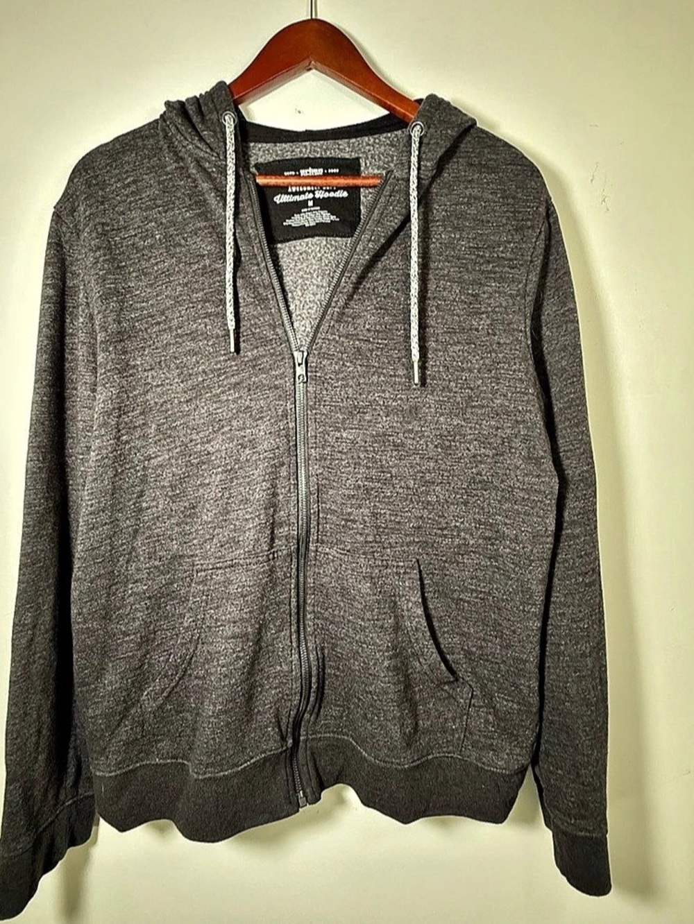 Urban Pipeline The Ultimate Hoodie Gray Zip-Up Hoodie Size Medium
